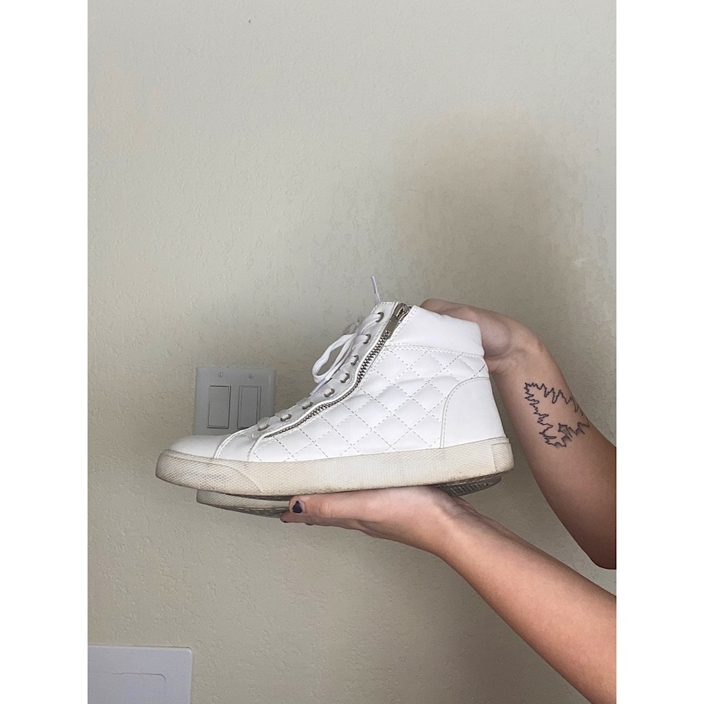 steve madden white high top sneakers - Picture 1 of 3